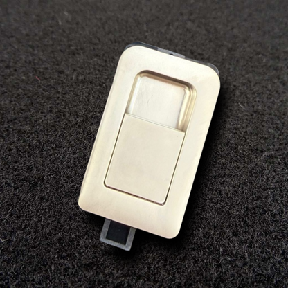 Metal Catches (10 pack)