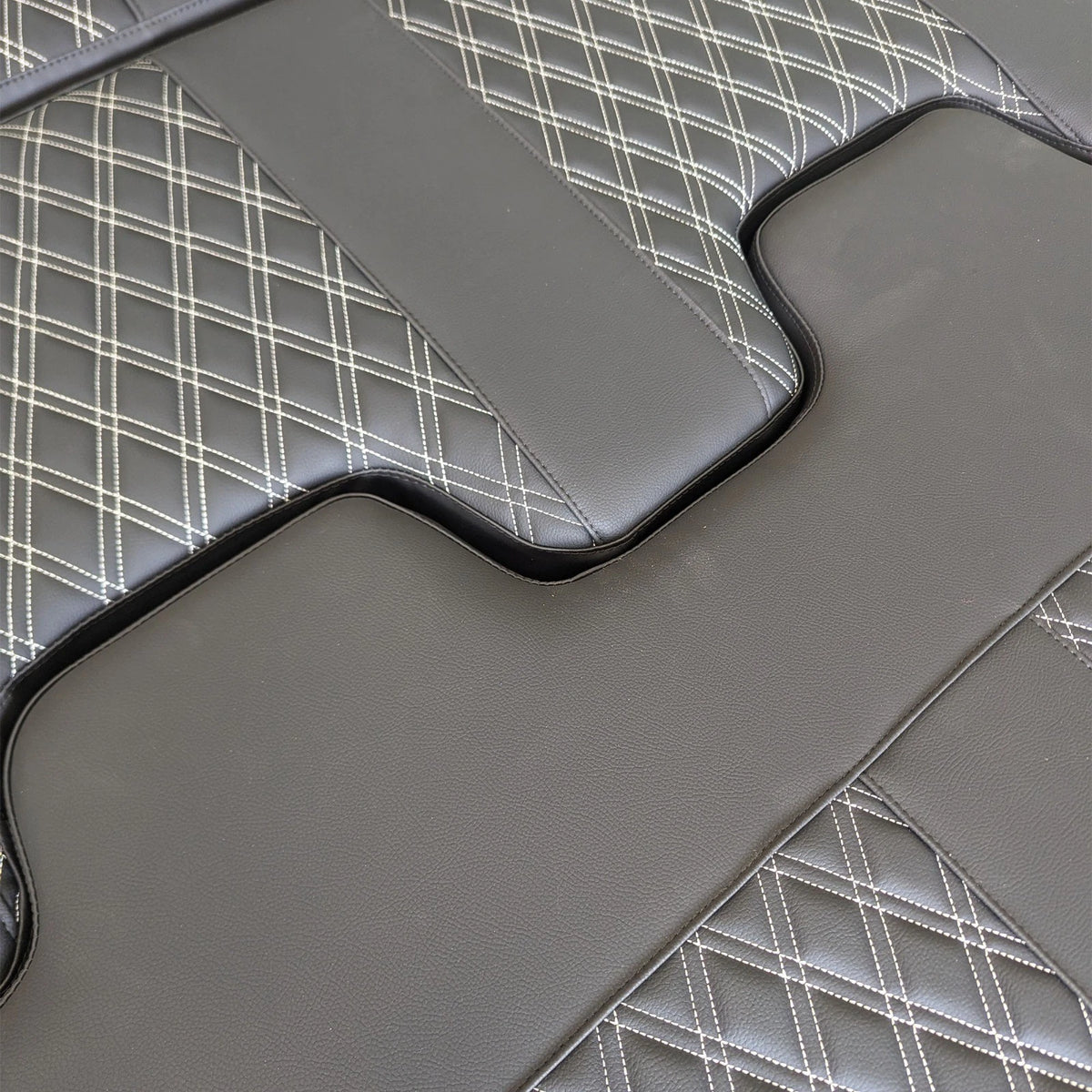 Rock&Roll Fold Out Bed/Seats (MOT Tested)